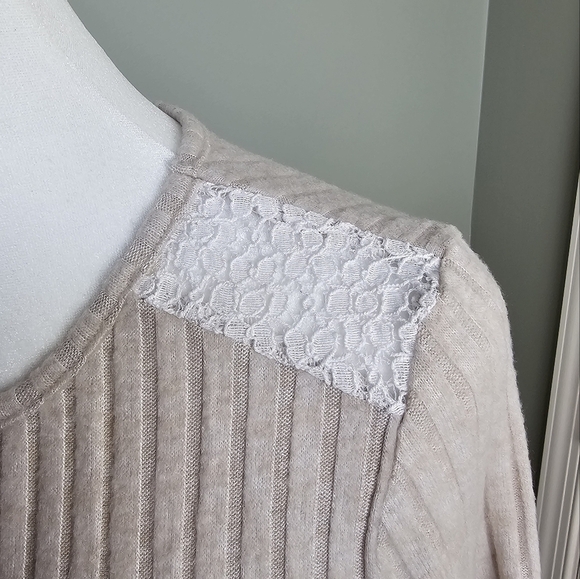 Womens Apricot Sweater Pit Brushed Long Sleeve Sheer Embroidered Shoulders NWOT - Picture 5 of 9